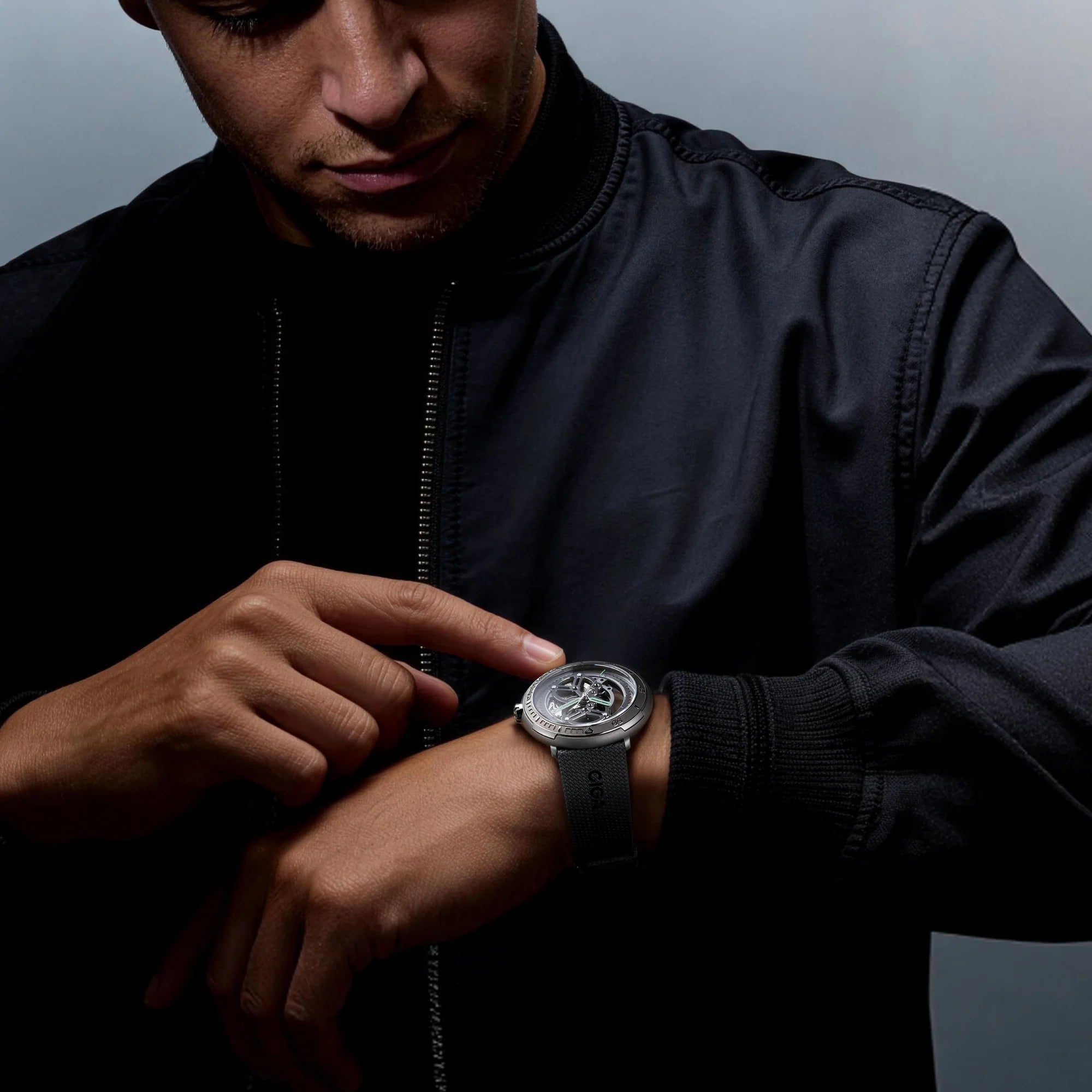 CIGA design RACING-INSPIRED AUTOMATIC SKELETON WATCH VECTOR Carbon Fiber CIGA design