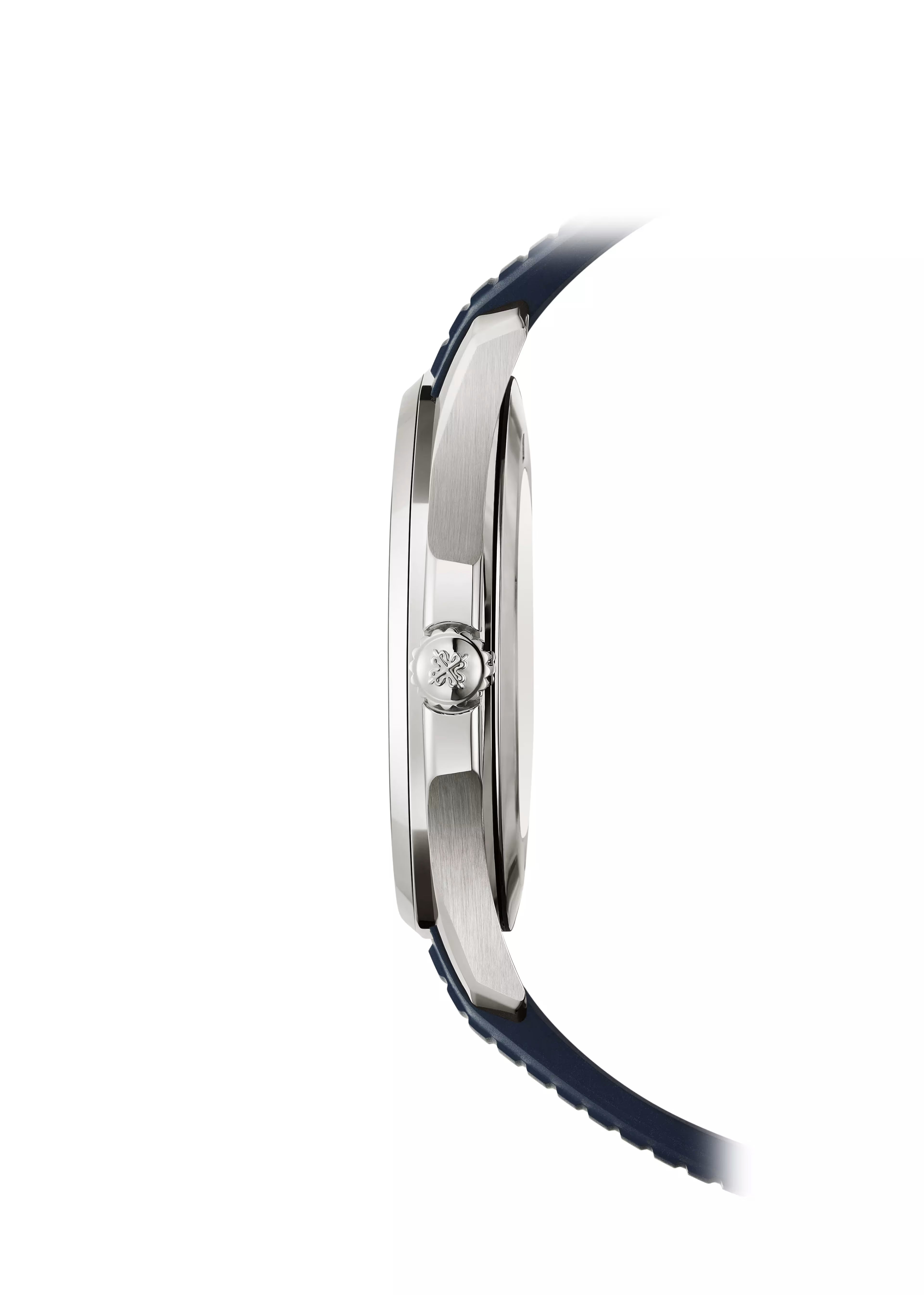 ساعة باتيك فيليب أكوانوت 5168G-001 ذات مينا أزرق منقوش بحجم جامبو