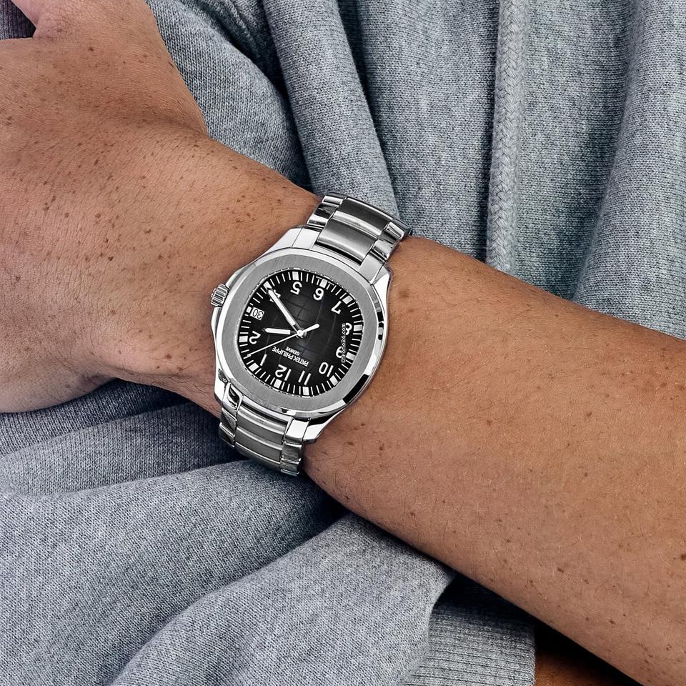 Patek Philippe Aquanaut 5167/1A-001 Black Dial Arabic Numerals 40.8Mm