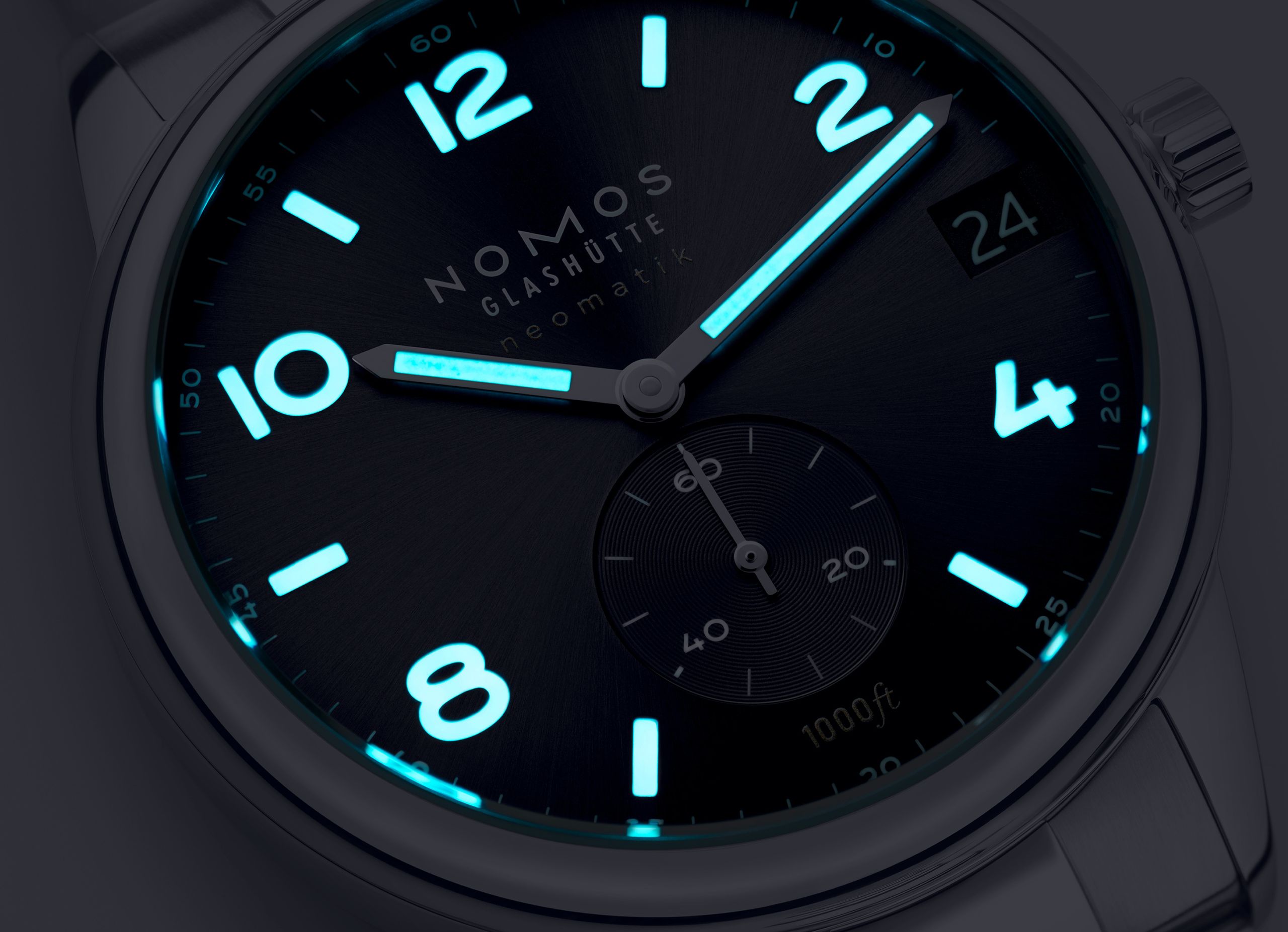 Club Sport neomatik 42 date black NOMOS Glashütte