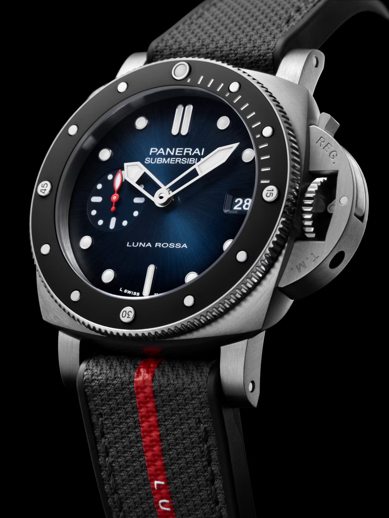 Submersible Luna Rossa 42mm, Steel - Ceramic PAM01565 Panerai