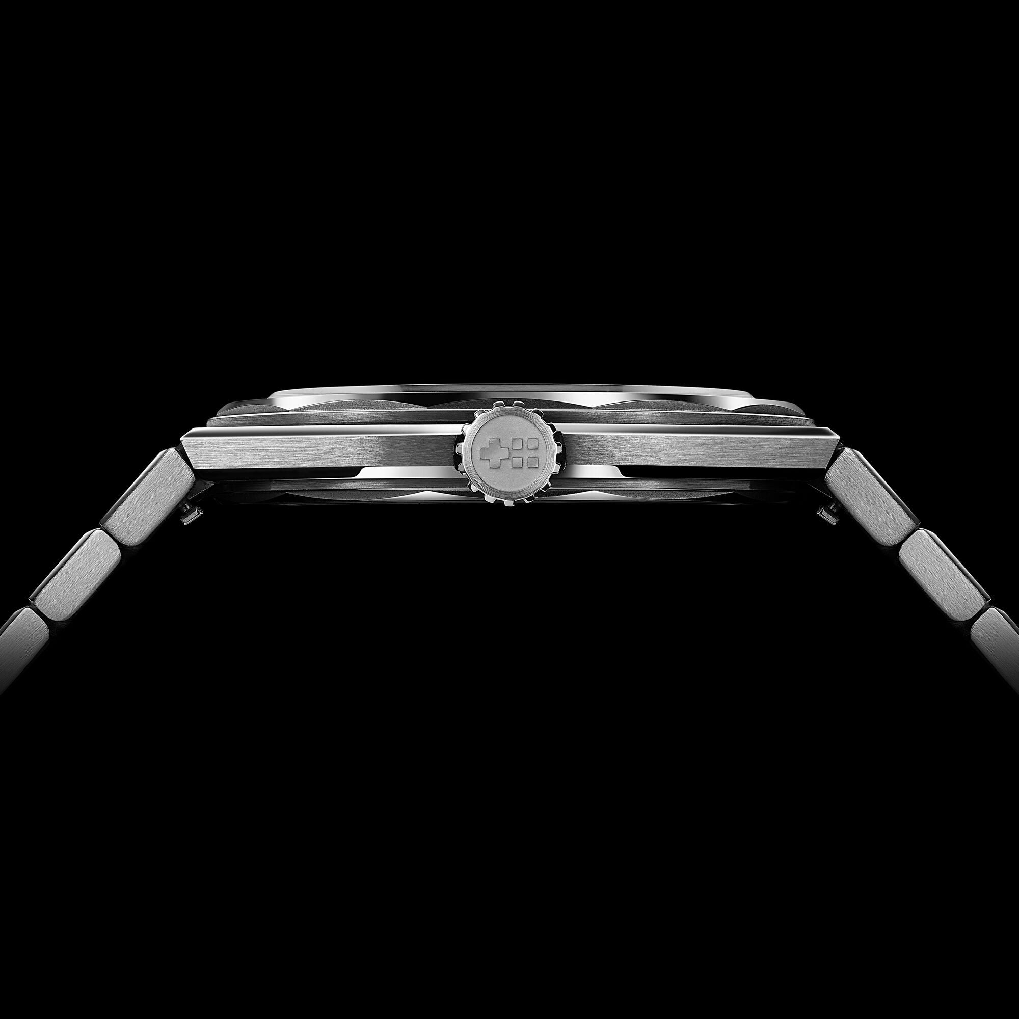 The Twelve 660 Christopher Ward