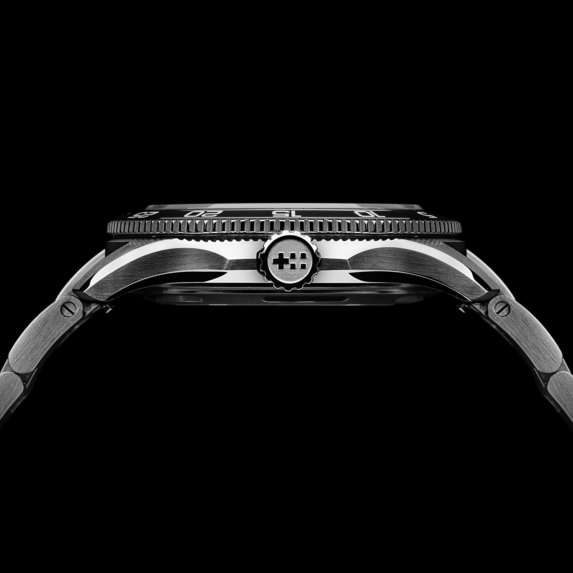 C60 Trident Pro 300 Christopher Ward