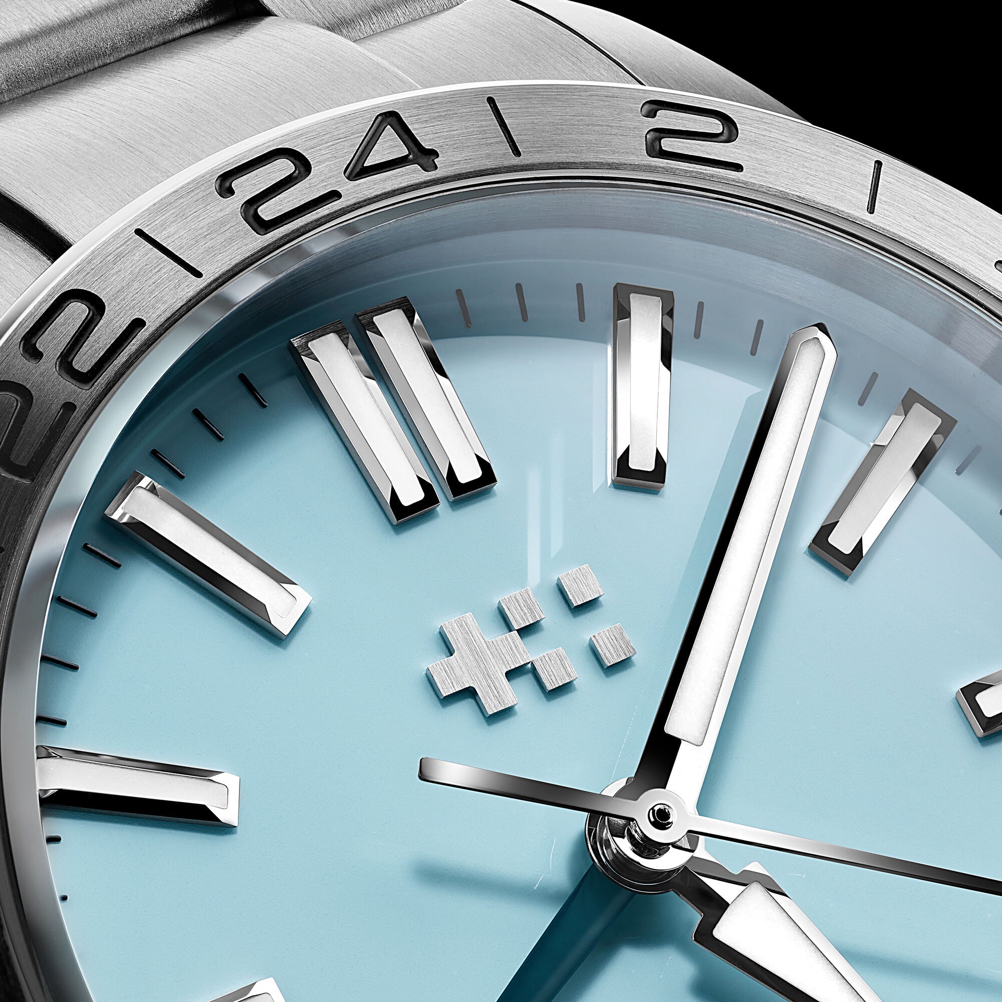 C63 Sealander GMT Christopher Ward