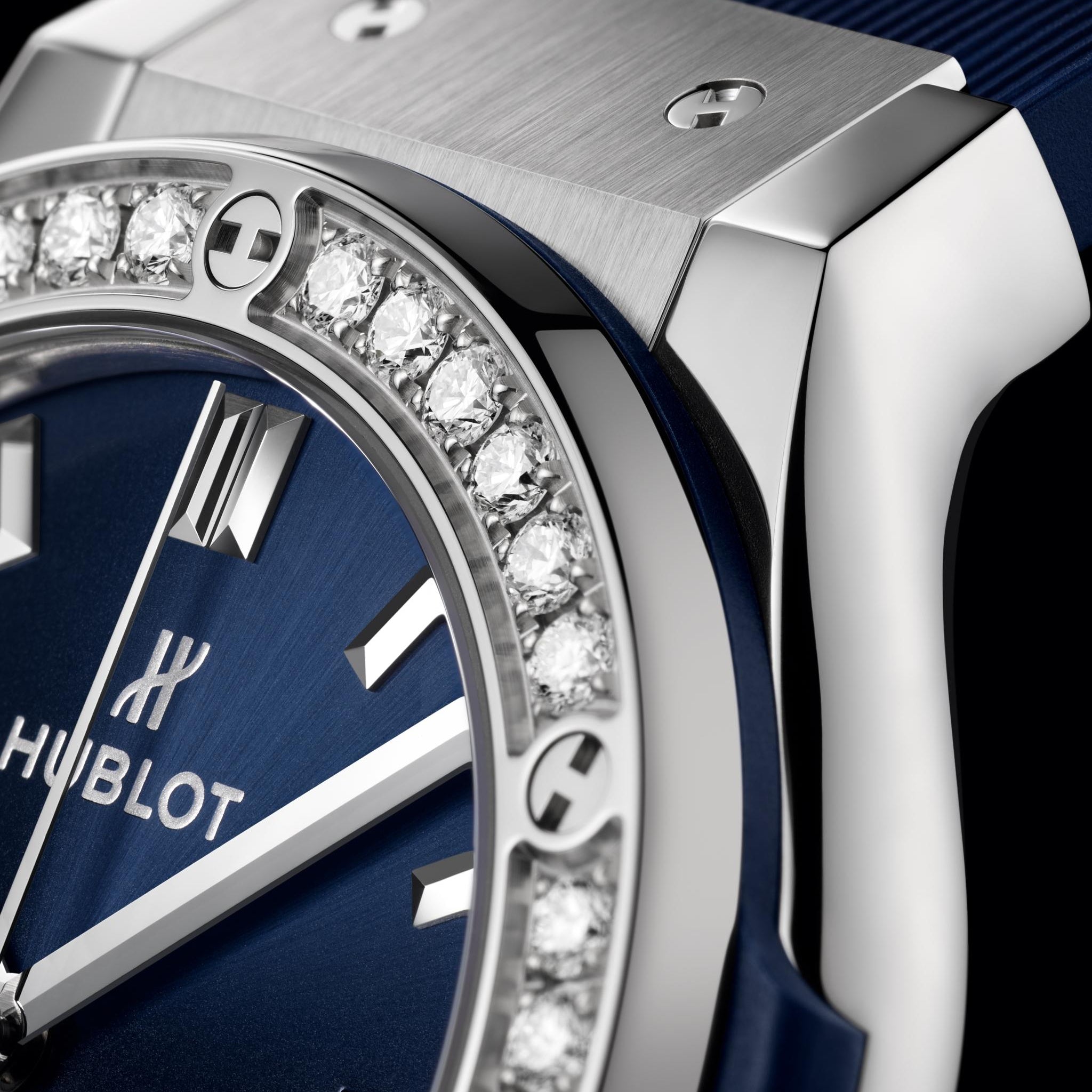 Hublot Classic Fusion 565.NX.7170.LR.1204.SDQ15 Blue Titanium Diamonds Bezel 38mm Ladies Watch