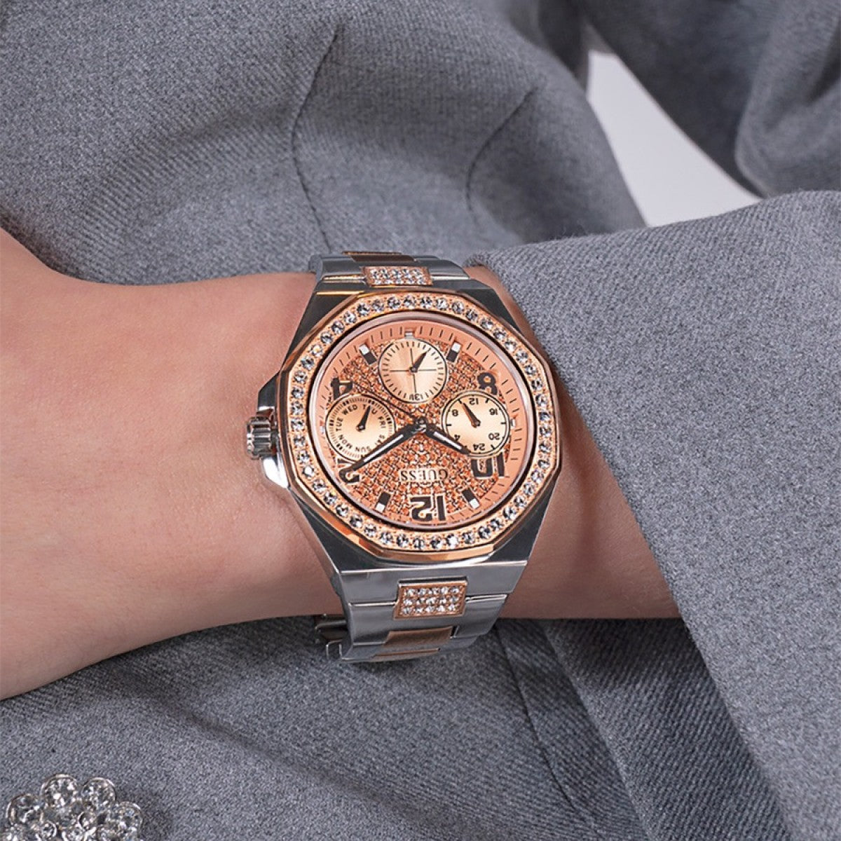 Guess - GW0777L3 Guess