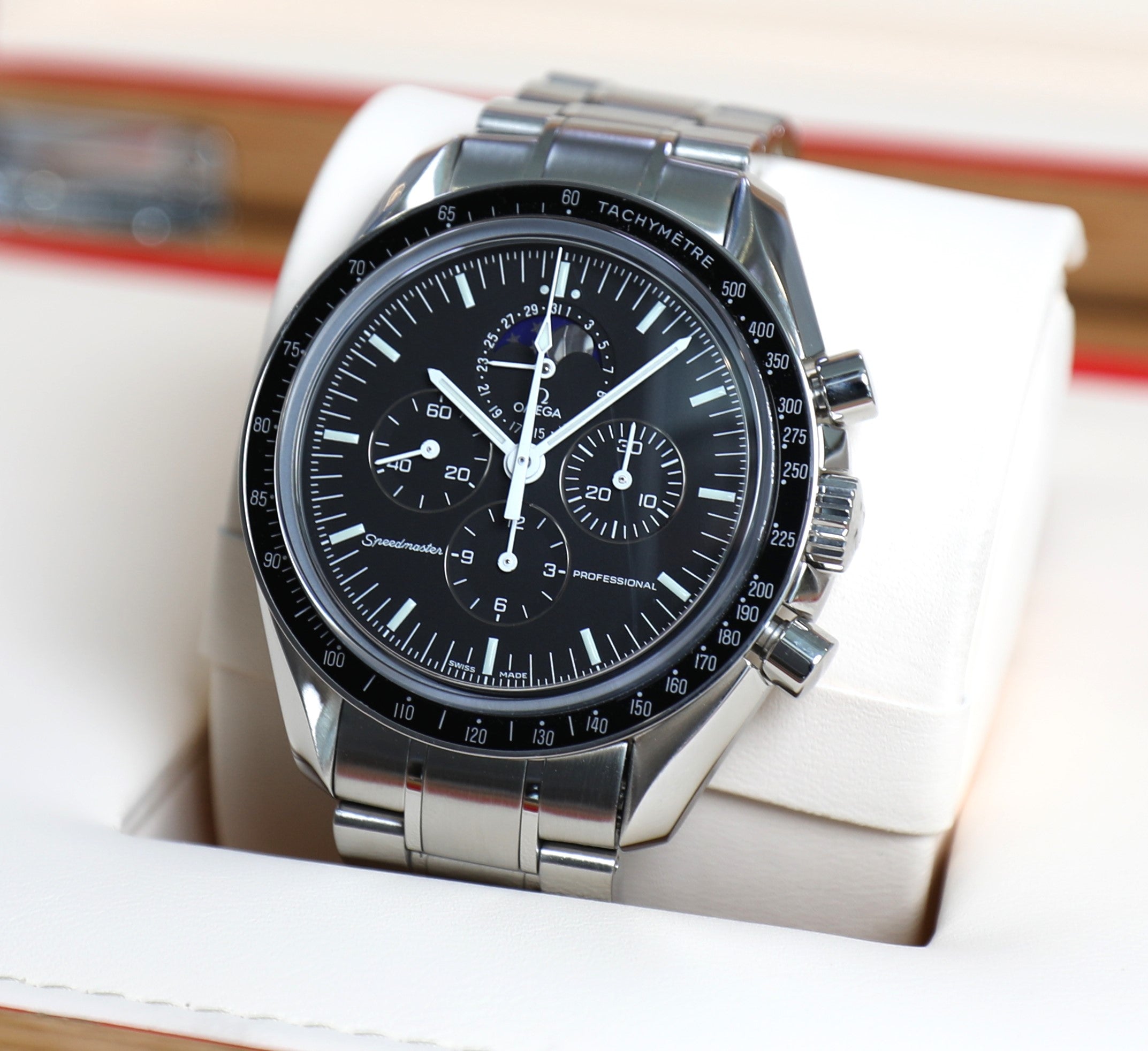 Omega Speedmaster Moonwatch – Professional – Moonphase – Sapphire – Unworn – Full Set - Azzam Watches 