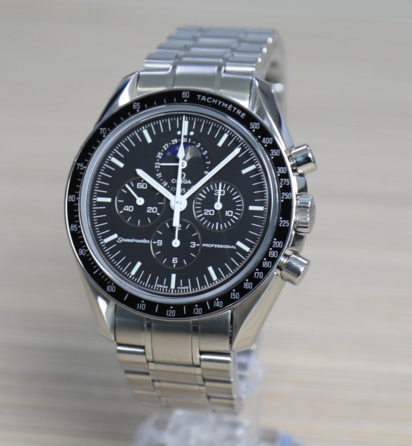 Omega Speedmaster Moonwatch – Professional – Moonphase – Sapphire – Unworn – Full Set - Azzam Watches 