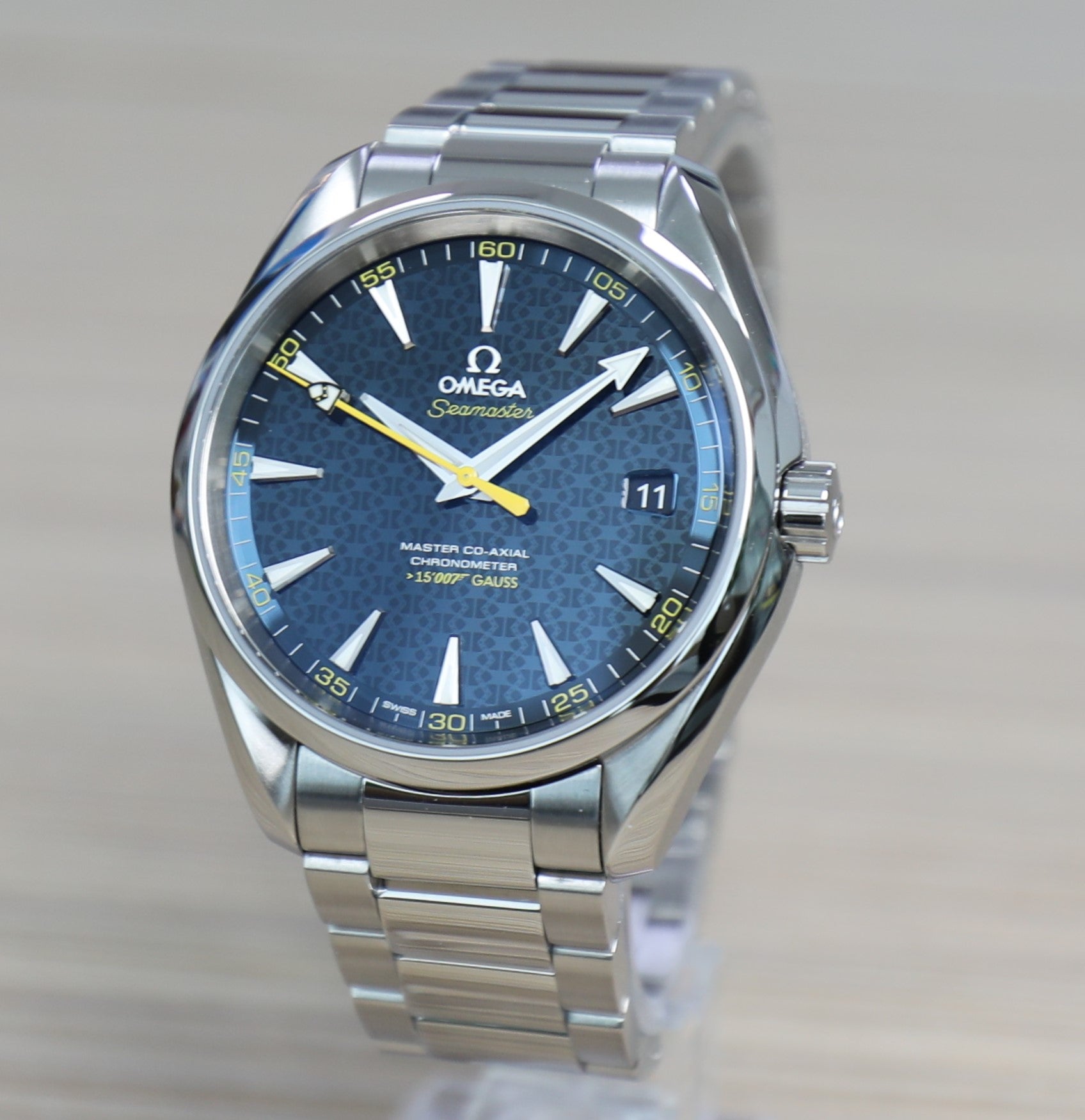 Omega Seamaster Aqua Terra – James Bond – Unworn – Limited Edition Spectre – Full Set - Azzam Watches 