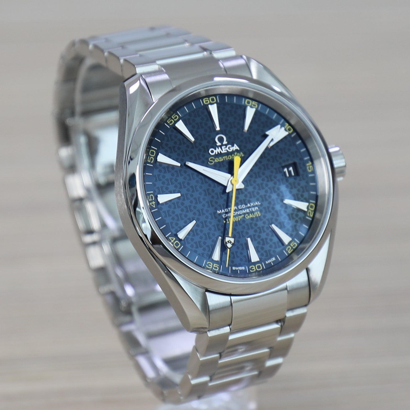 Omega Seamaster Aqua Terra – James Bond – Unworn – Limited Edition Spectre – Full Set - Azzam Watches 