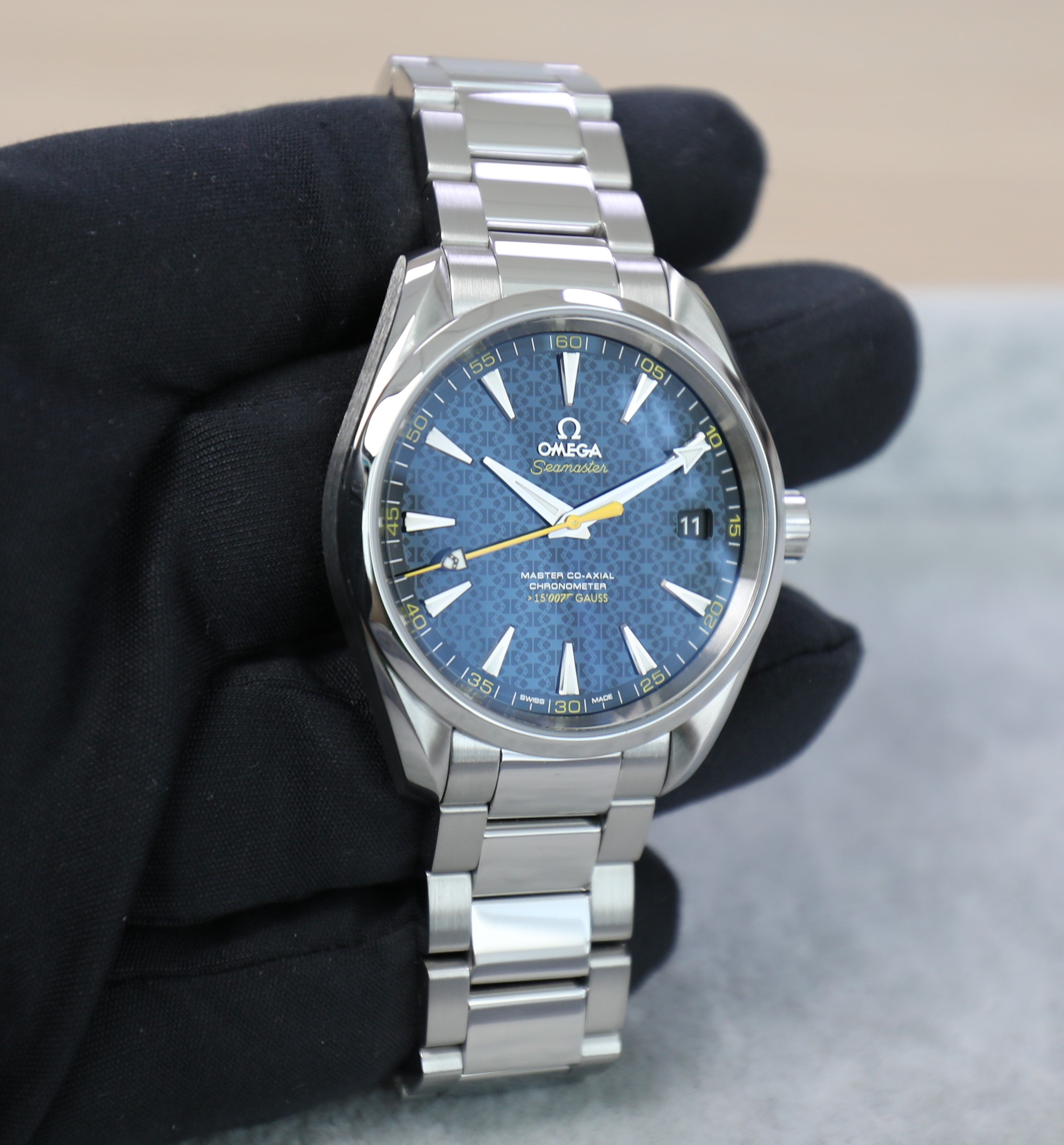 Omega Seamaster Aqua Terra – James Bond – Unworn – Limited Edition Spectre – Full Set - Azzam Watches 