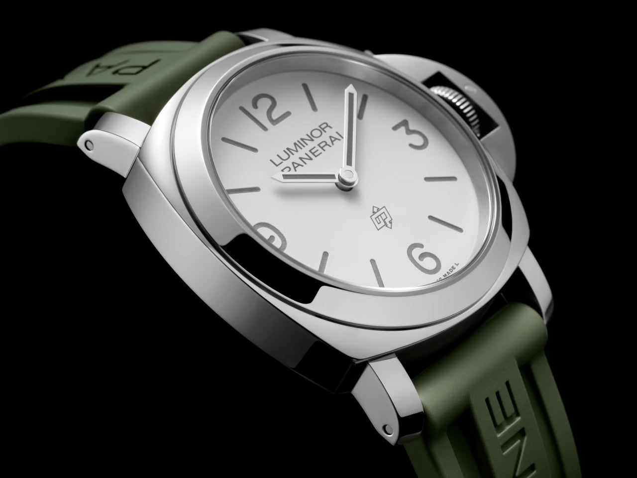 Luminor Base Logo 44mm, Steel PAM01087 Panerai