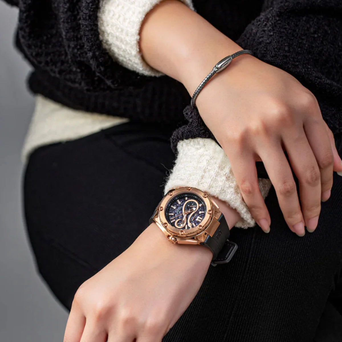 SnakeQueen Automatic 39mm Magic Gold L0472-N48.10 NSquare
