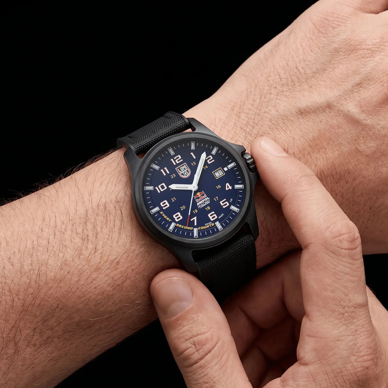 Red Bull Racing Limited Edition 43mm XL.1970.ARB.N Luminox