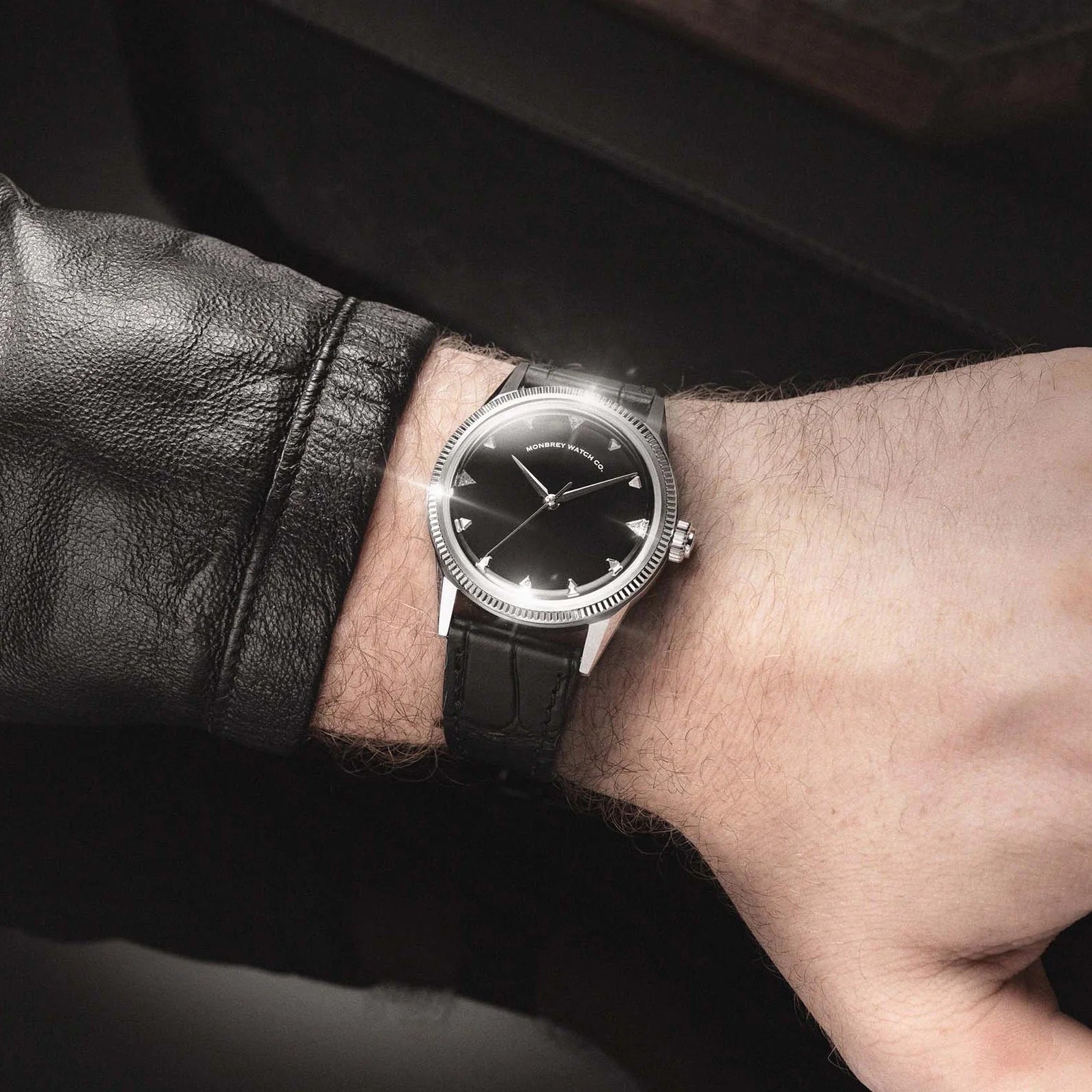 MB3 SERIES - TRINOVA - P1 - Natural Onyx Stone with Lab-grown Diamonds MB3-P1 Monbrey