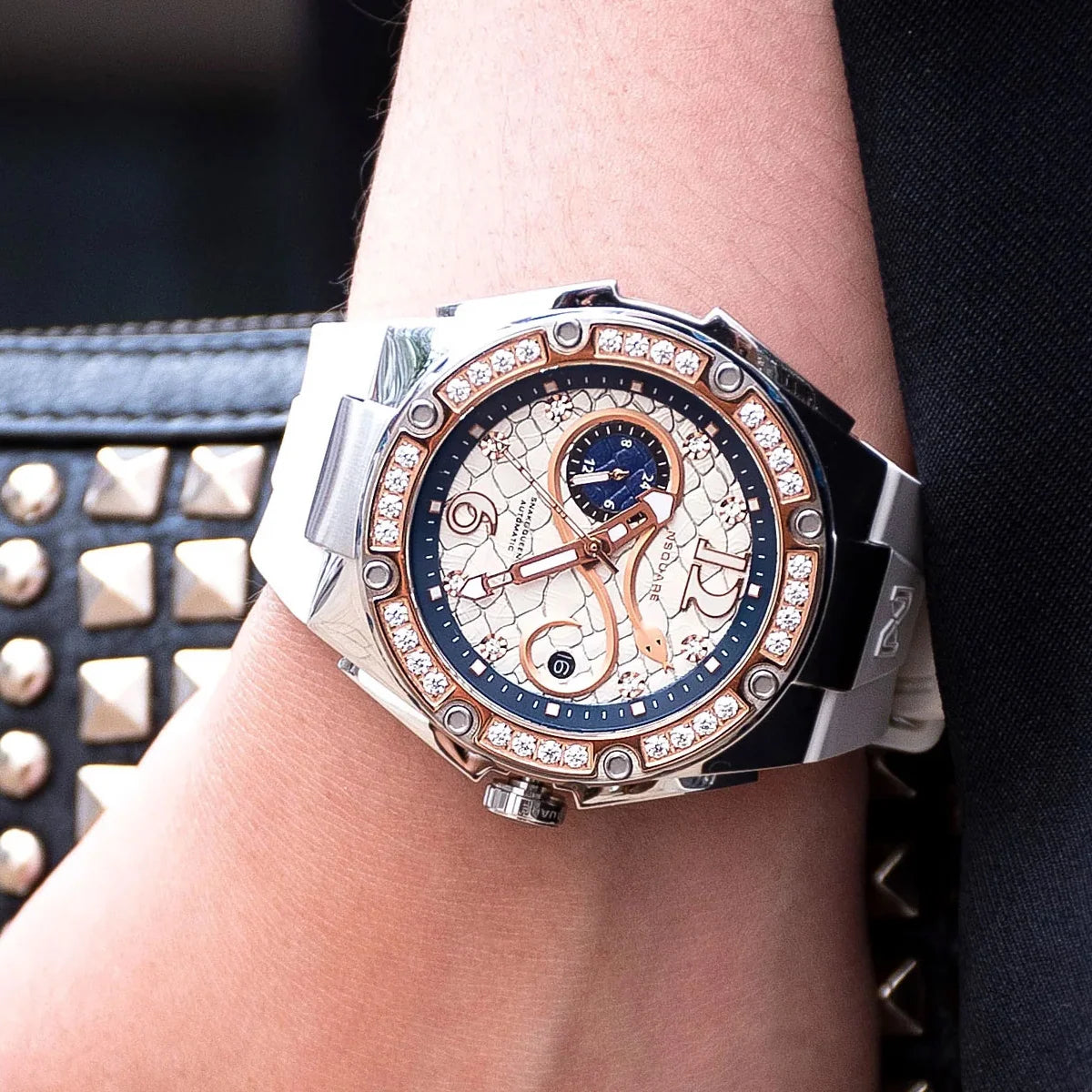 SnakeQueen Automatic 39mm RG/ White L0472-N48.3 NSquare