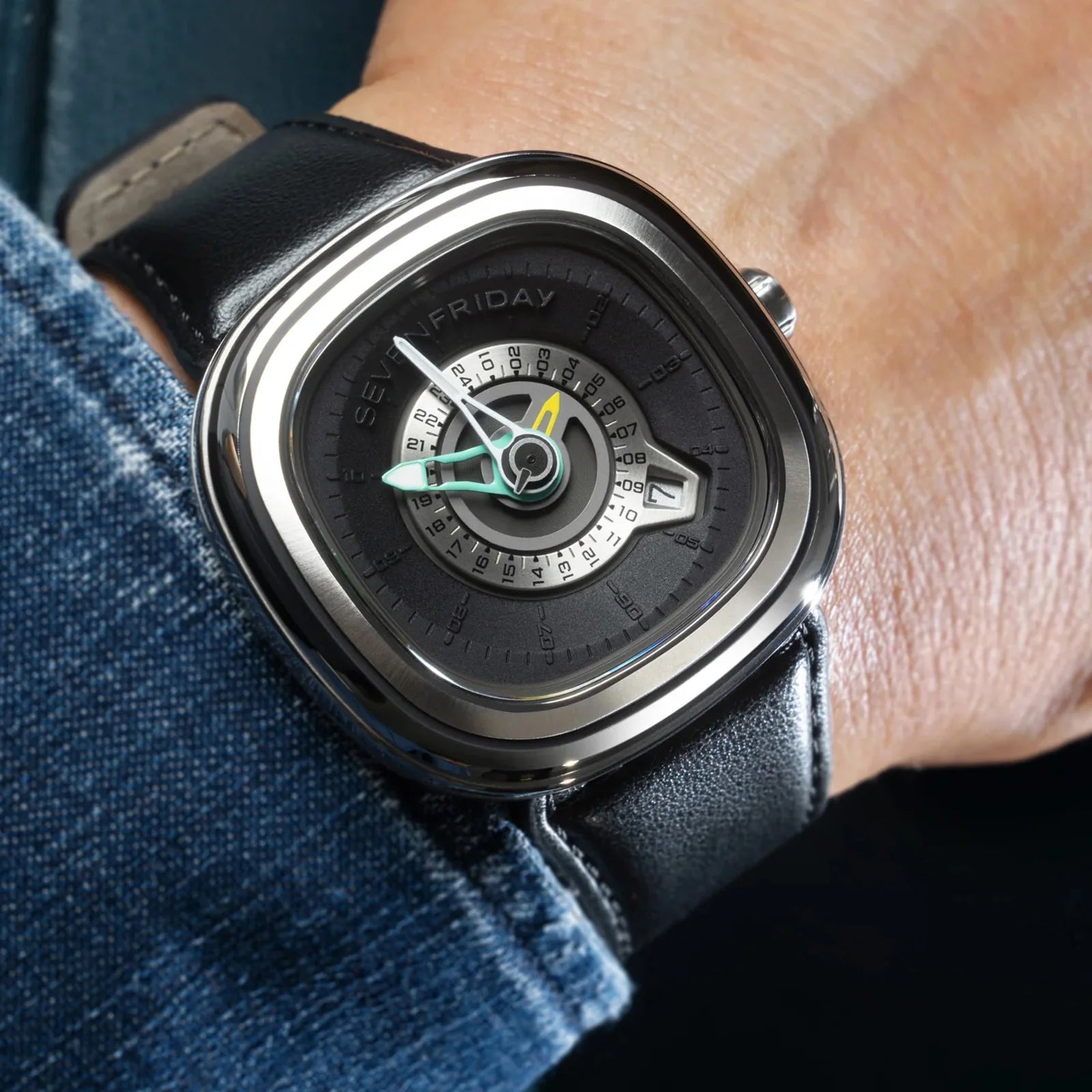 PG-Series PG1/01 GMT SevenFriday