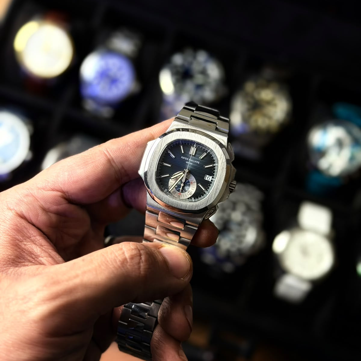 Patek Philippe Nautilus Flyback Chronograph Ref. 5980/1A – Pre-Owned. Patek Philippe