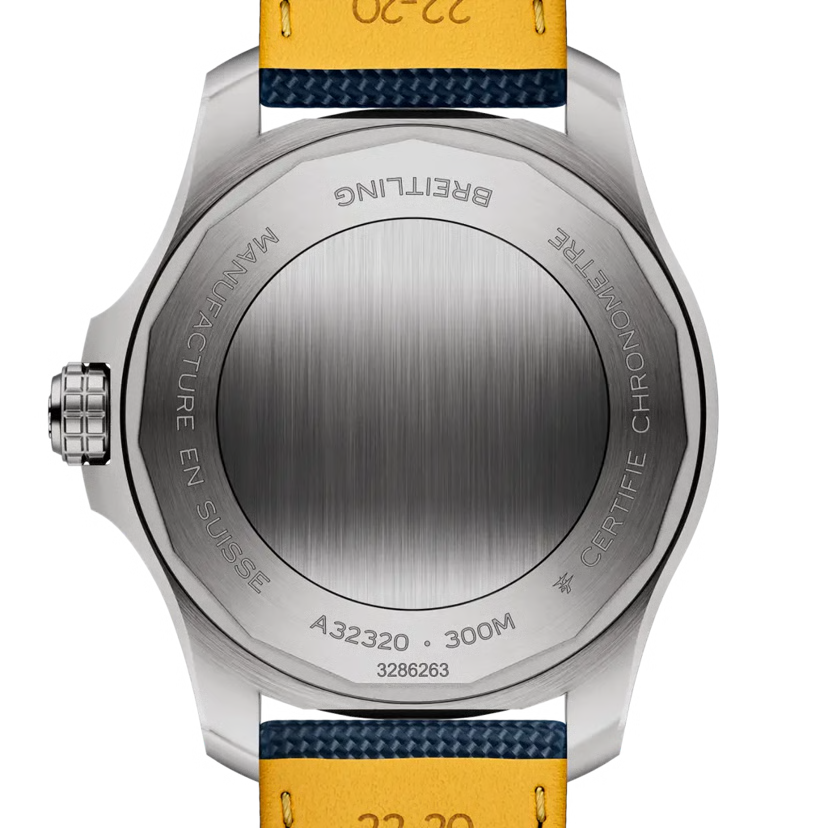 Avenger Automatic GMT 44