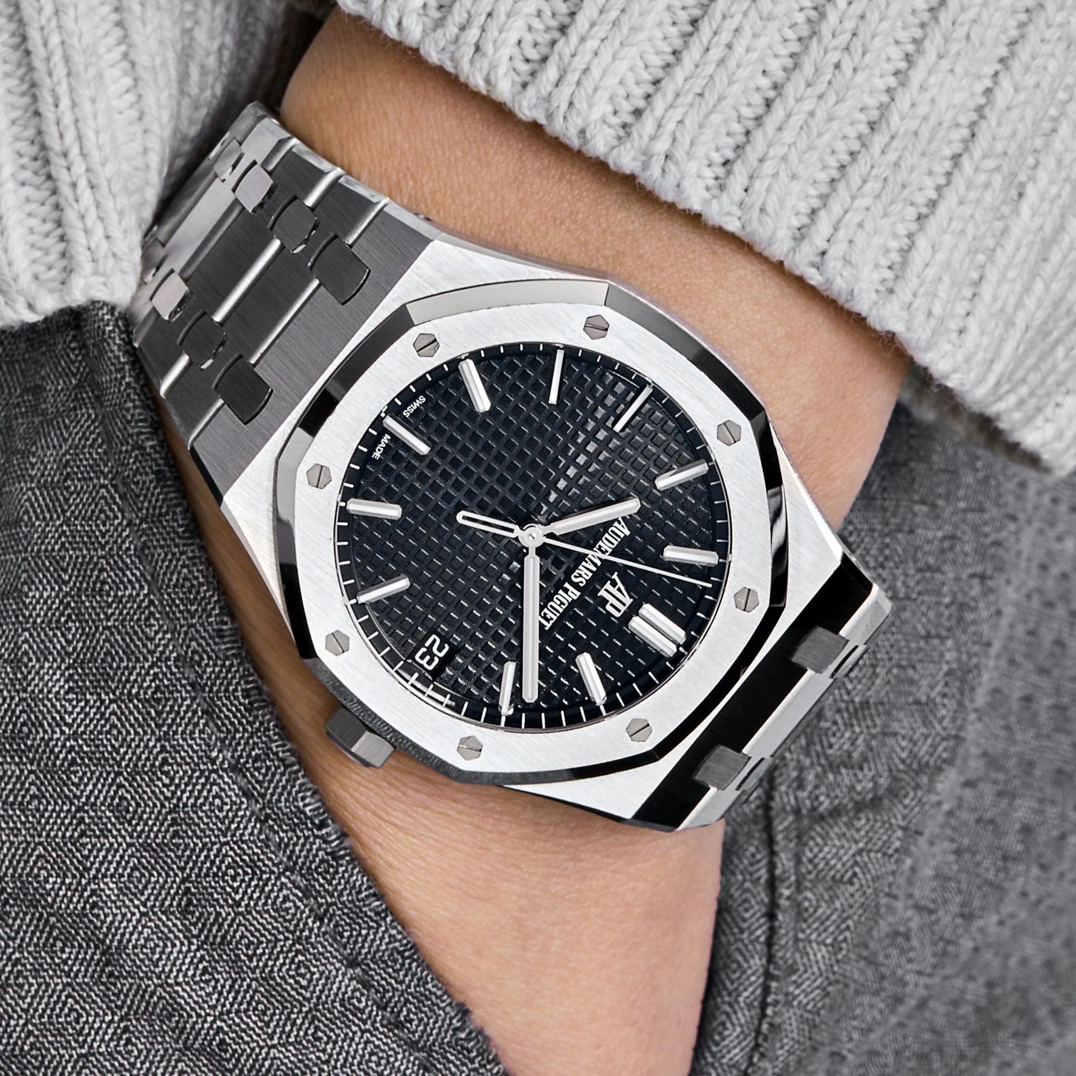 Audemars Piguet Royal Oak 15500ST.OO.1220ST.03 Black Dial 41Mm Stainless Steel Men’S Watch