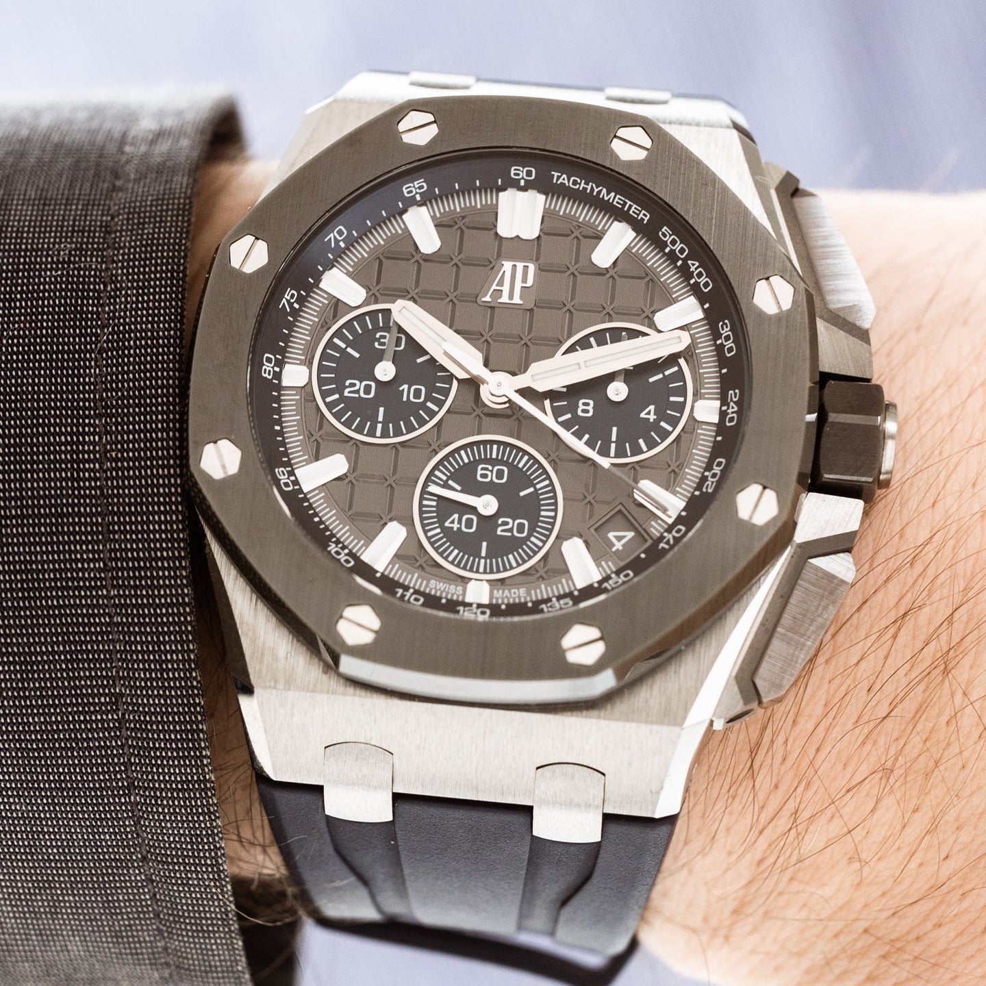 Audemars Piguet 26420IO.OO.A009CA.01 Royal Oak Offshore Grey Dial