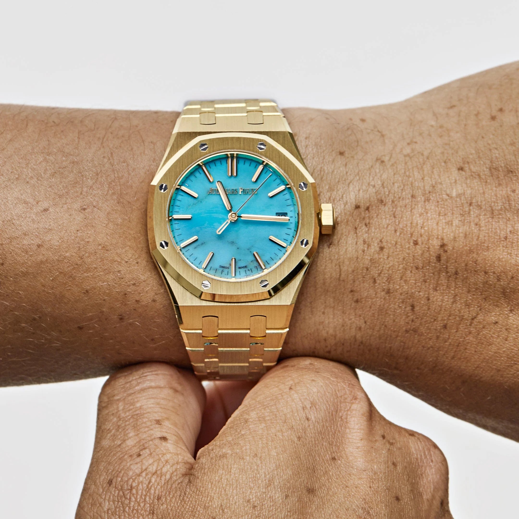 Audemars Piguet Royal Oak 15550BA.OO.1356BA.01 Yellow Gold 37mm Turquoise Dial