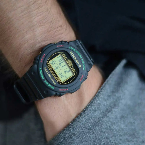 Casio - DW-5700TH-1DR