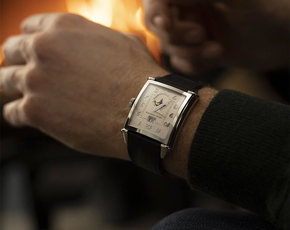 VINTAGE 1945 XXL LARGE DATE AND MOON PHASES