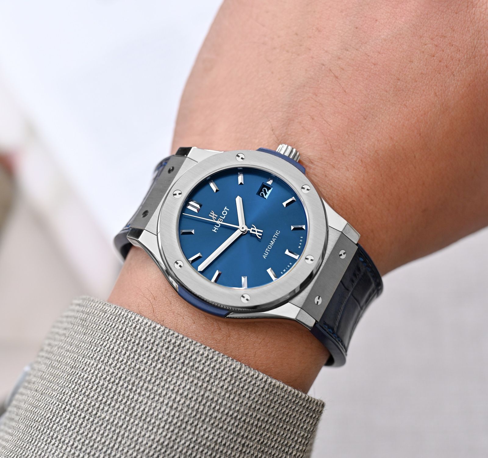 Hublot Classic Fusion 542.NX.7170.LR Titanium 42Mm Blue Dial Men’s Watch