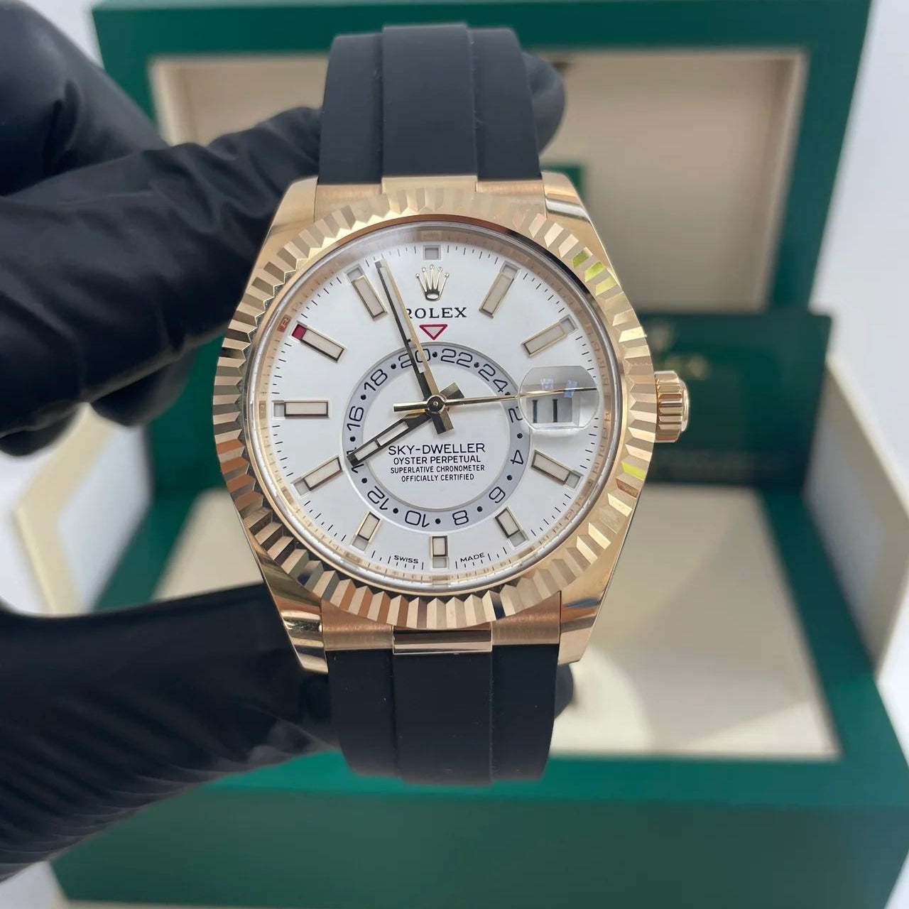 Rolex Sky Dweller 326235 Wi Oysterflex Oyster Perpetual White Dial 42Mm Men’S Watch