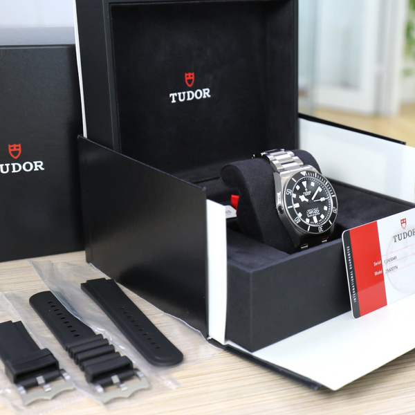 Tudor Pelagos – State of Qatar Special Edition – 42mm – Black Dial – New in Stickers – Full Set - Azzam Watches 