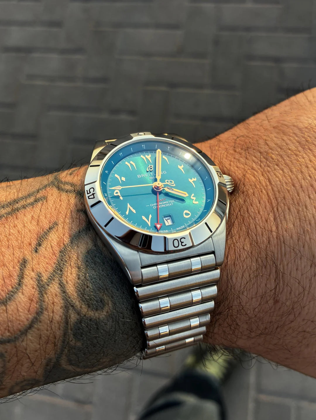 كرونومات أوتوماتيكية بتوقيت غرينتش 40