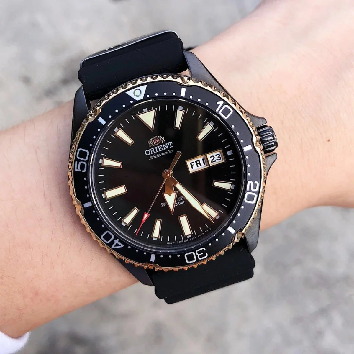 ORIENT MEN'S SPORTS AUTOMATIC DIVER MAKO WATCH