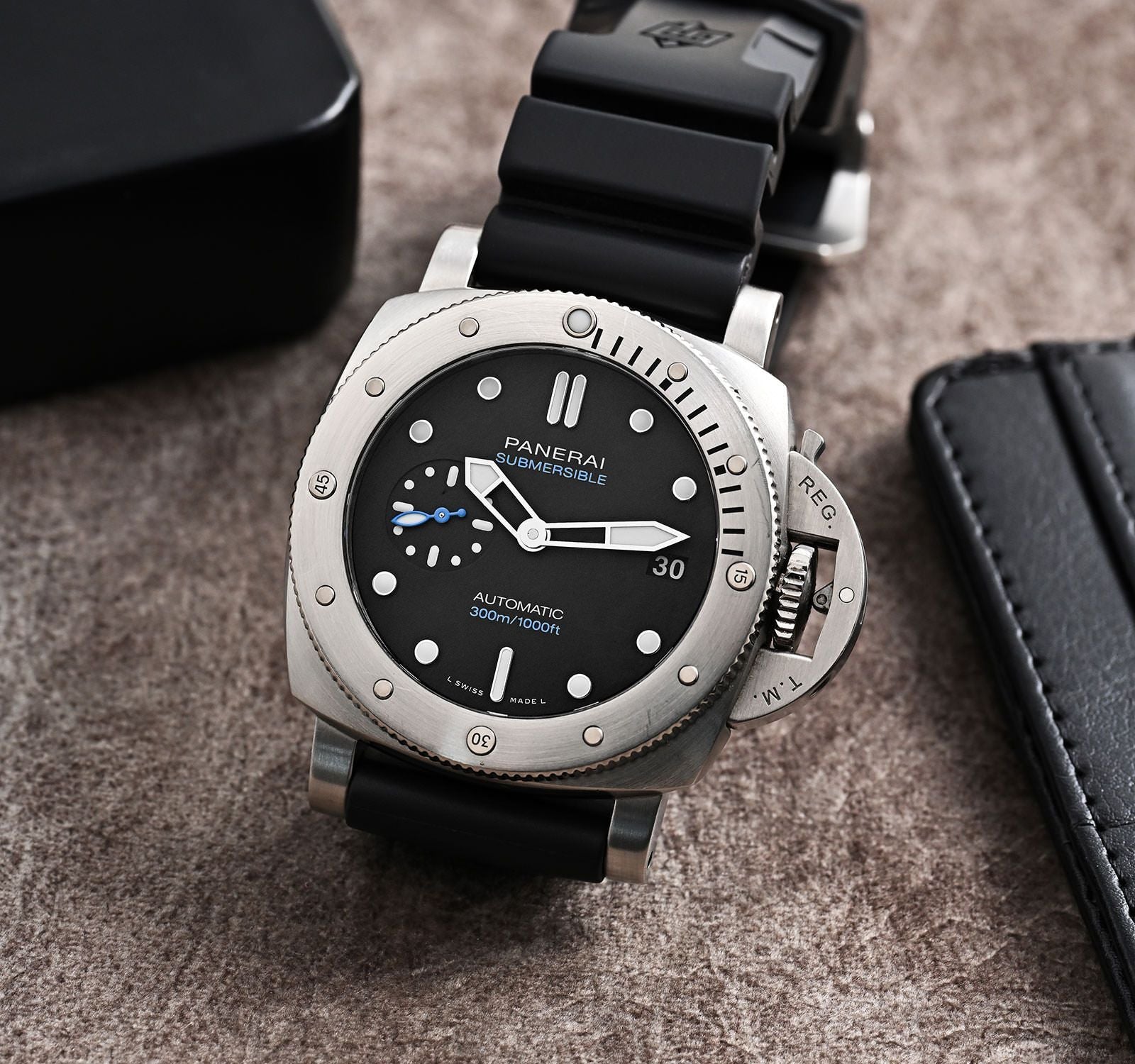 Panerai Luminor Submersible Pam00973 Black Dial 42Mm Stainless Steel Black Rubber Straps Men’S Watch