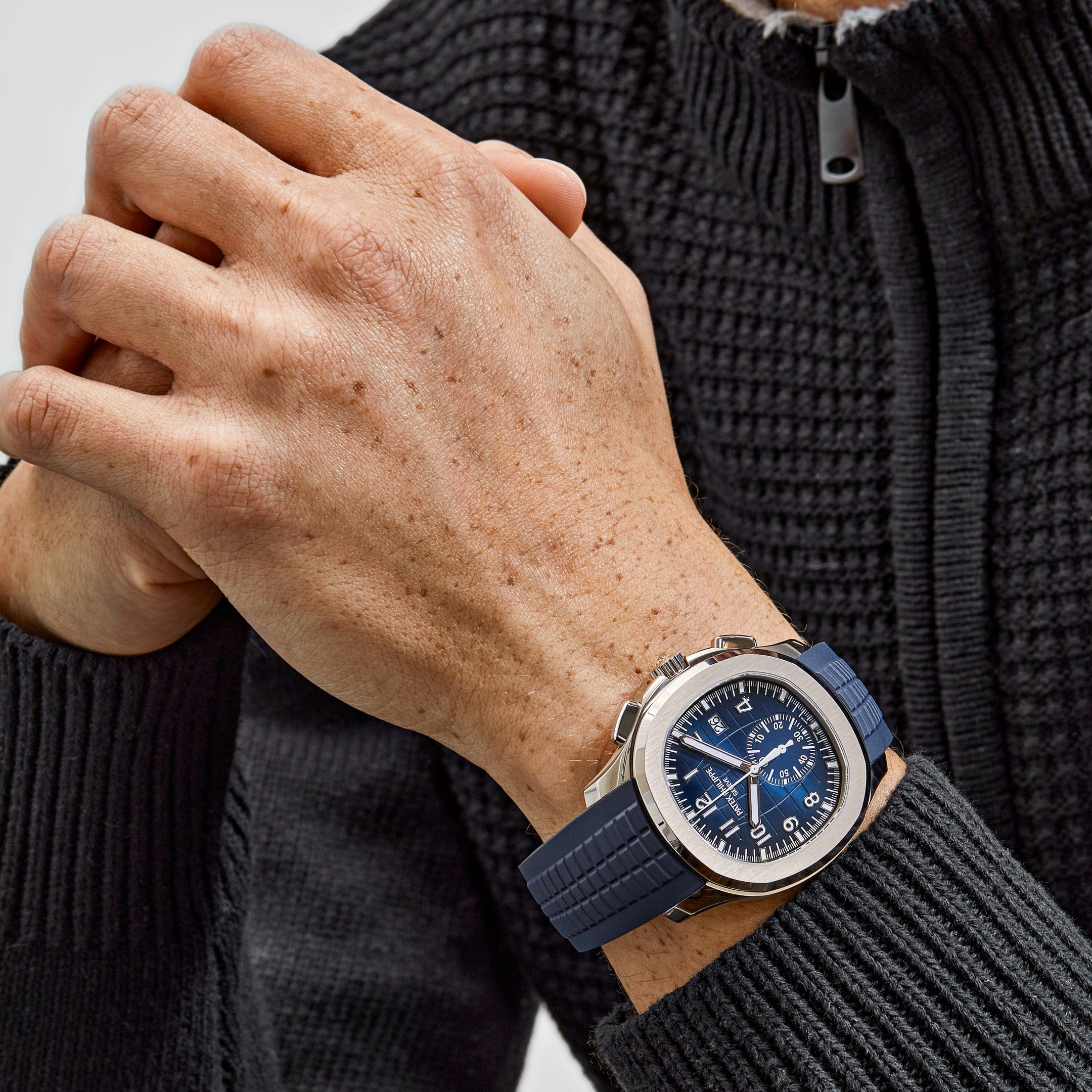 Patek Philippe Aquanaut 5968G-001 Blue Dial Flyback Chronograph 42.2mm18K White Gold Mid Night Blue Rubber Straps