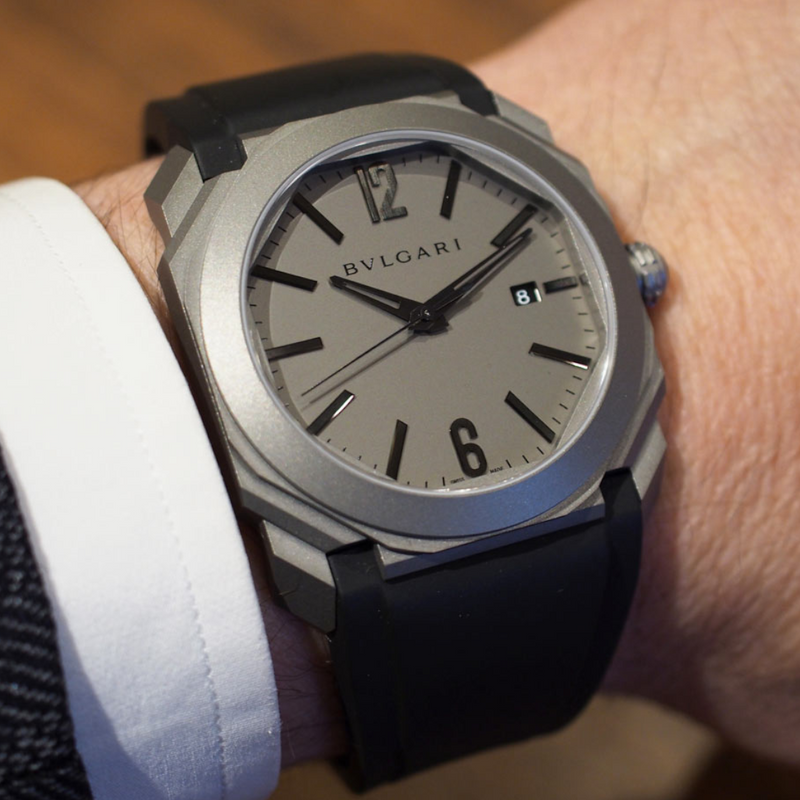 Bulgari Octo Solotempo – Titanium – 41mm – Grey dial – Rubber Strap – Unworn – Full Set - Azzam Watches 