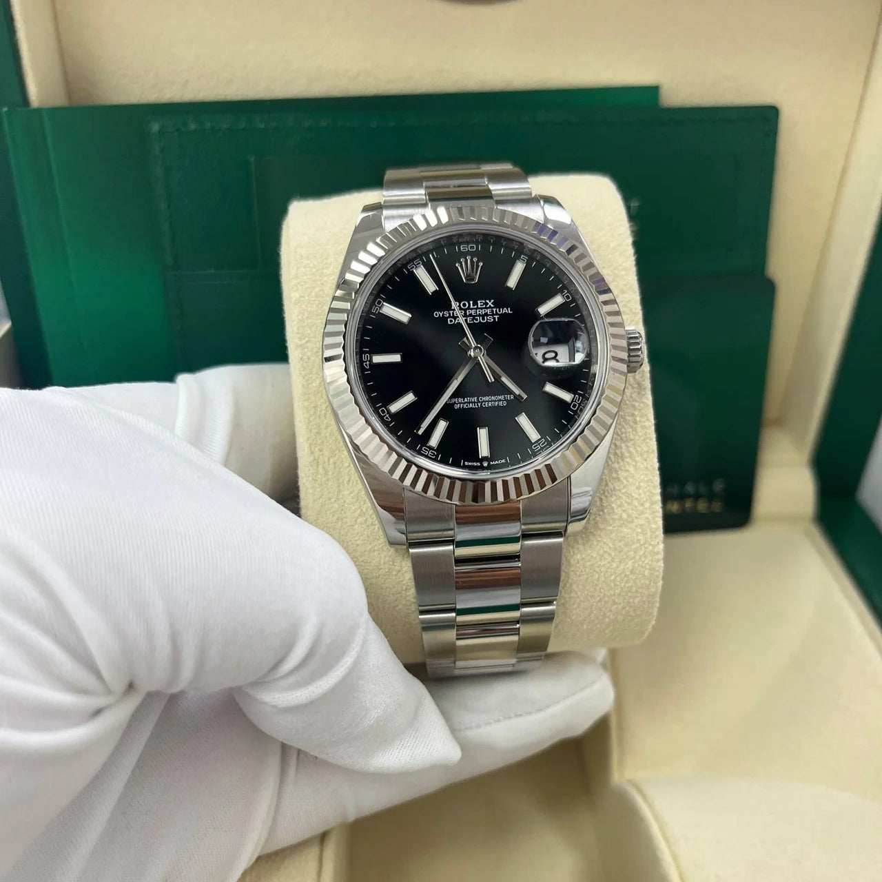 rolex-datejust-41-stainless-steel-white-gold-black-index-dial-fluted-bezel-ref-126334-210226_1280