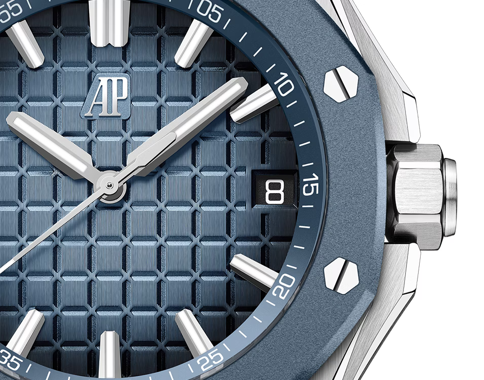 Audemars Piguet Royal Oak Offshore 15605SK.OO.A350CA.01 Stainless Steel 43mm Smoked Blue Dial Men’s Watch