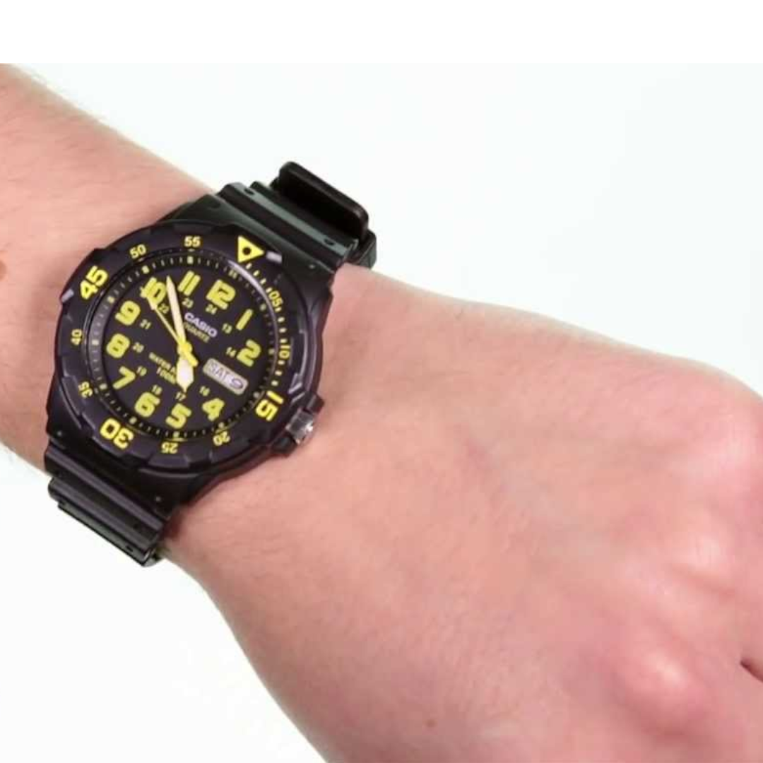 Casio - MRW-200H-9BVDF - Azzam Watches 