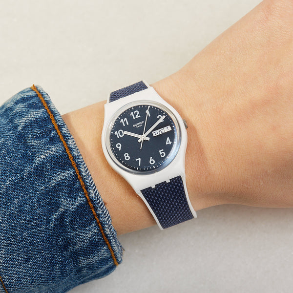 Swatch - GW715 - Azzam Watches 