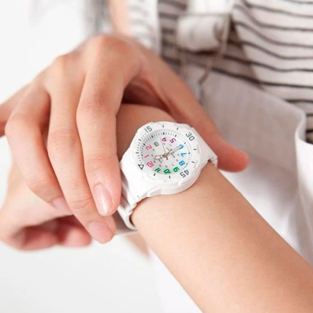 Casio - LRW-200H-7BVDF - Azzam Watches 